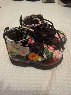Floral Lace-Up Kids Boots in Black Multi